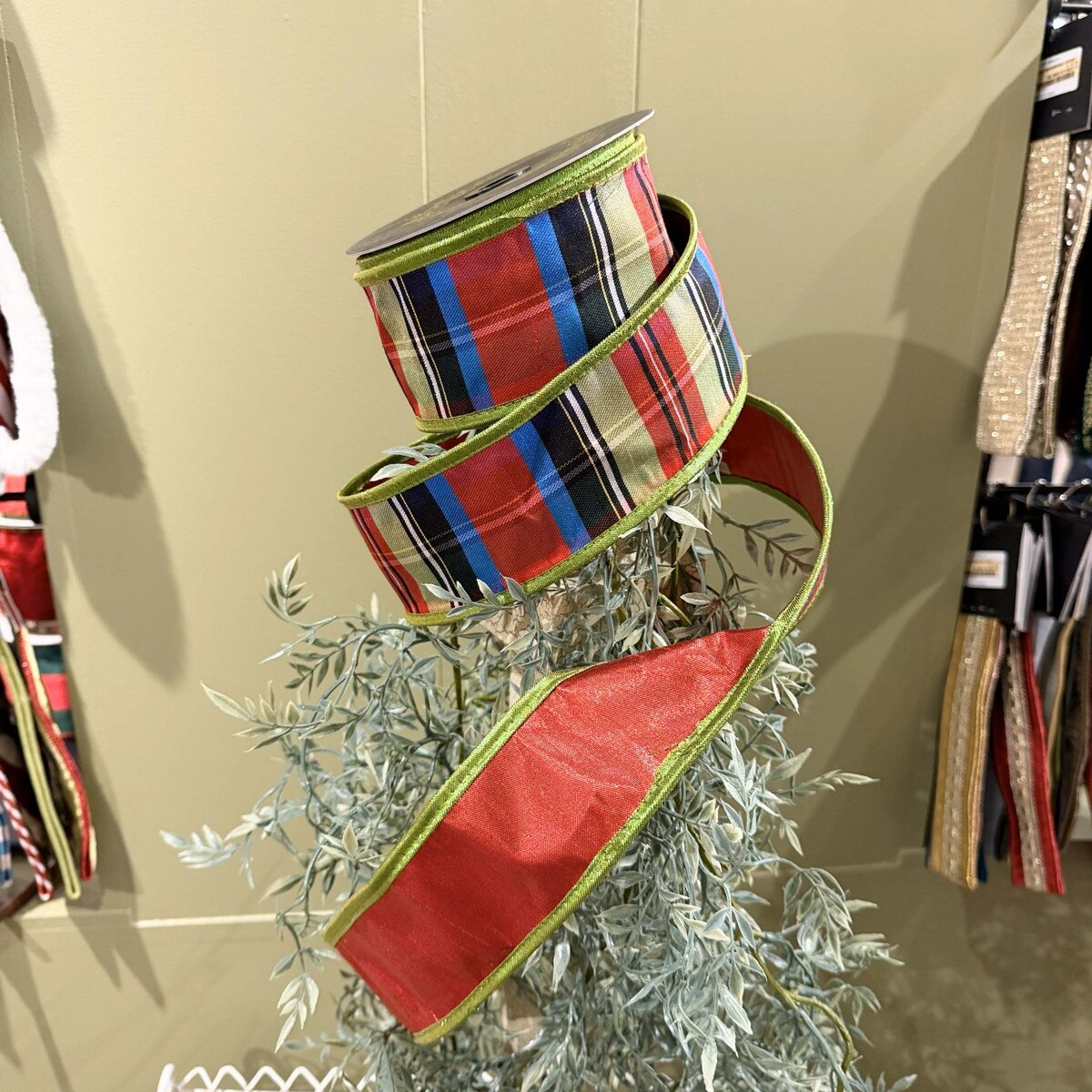 Stripe Metallic Red/Green Ribbon 2.5x10