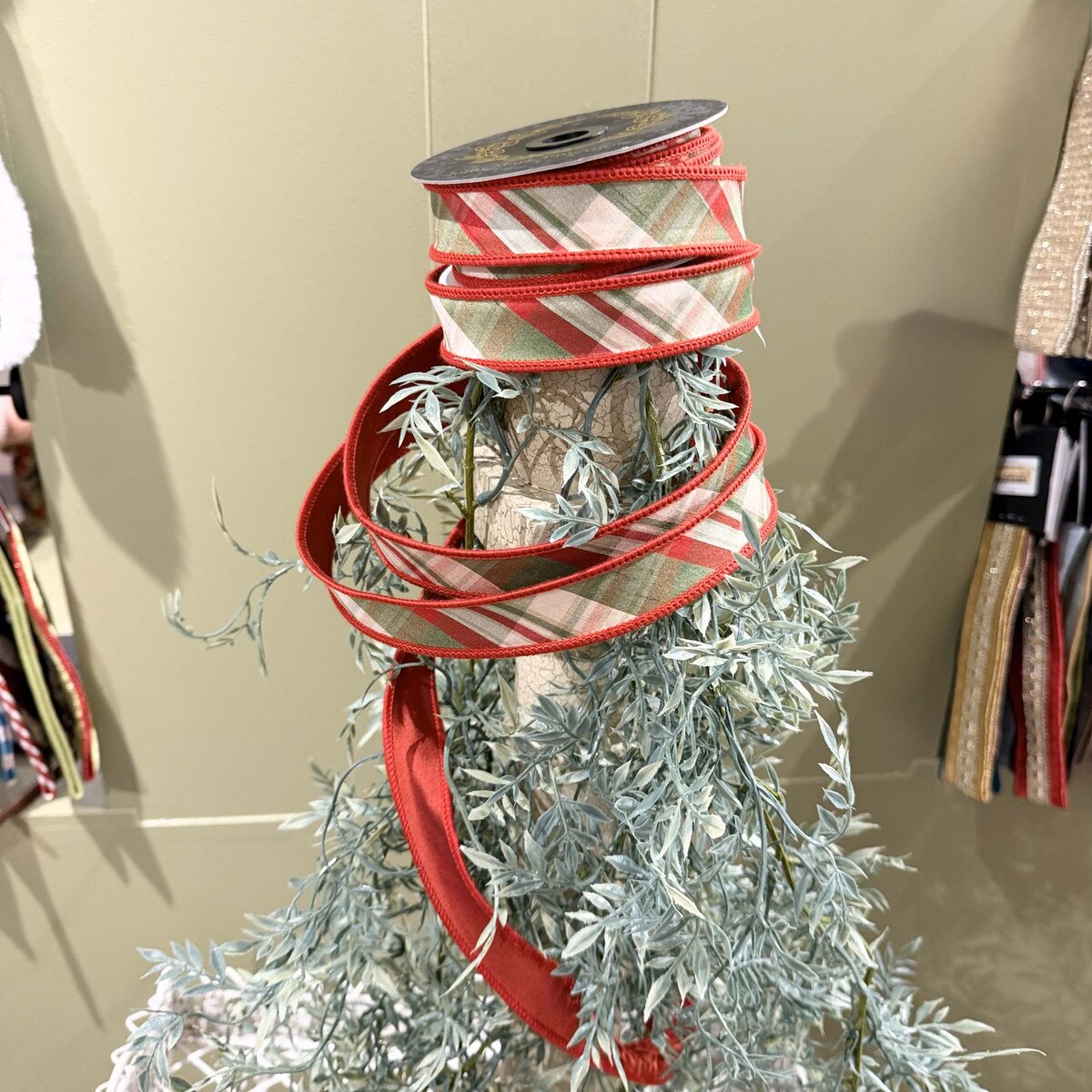 Holiday Plaid Dupion Red Ribbon 1x10