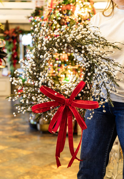 White Berry & Cedar Wreath