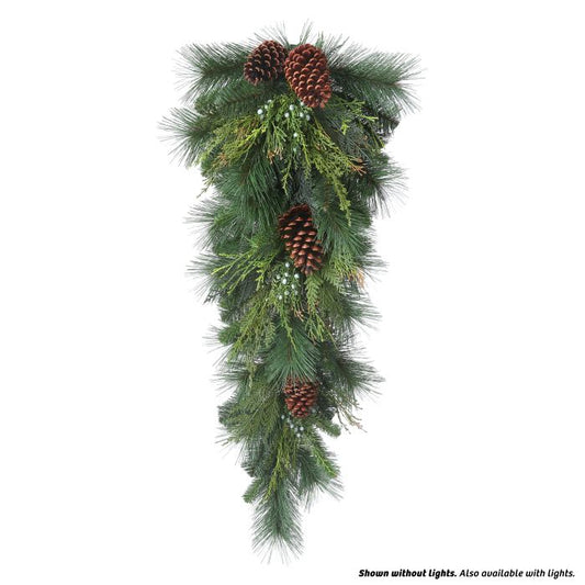 Mixed Greens with Pinecone Teardrop