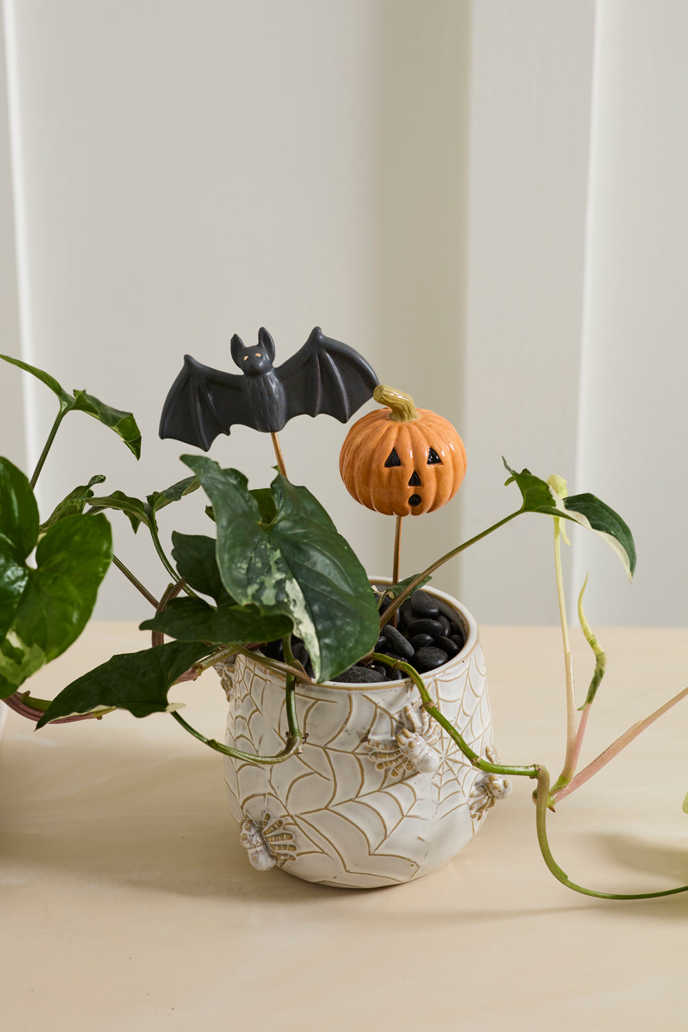 Small Spooks Plant Stick